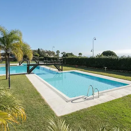 Apartment 3 Bedroom In Estepona